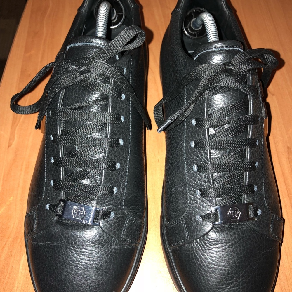 SOLD! Philipp Plein black leather sneakers